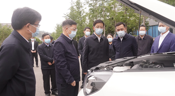 云南省委副书记、省长王予波带队到 j9游戏动力发展调研